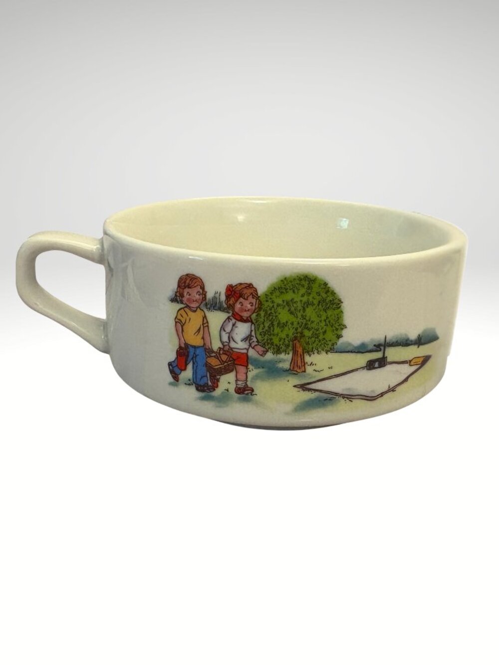 Vintage Retro 1980's Soup Coffee Mug Kids Playing Summer Picnic (SKU: 159MI)